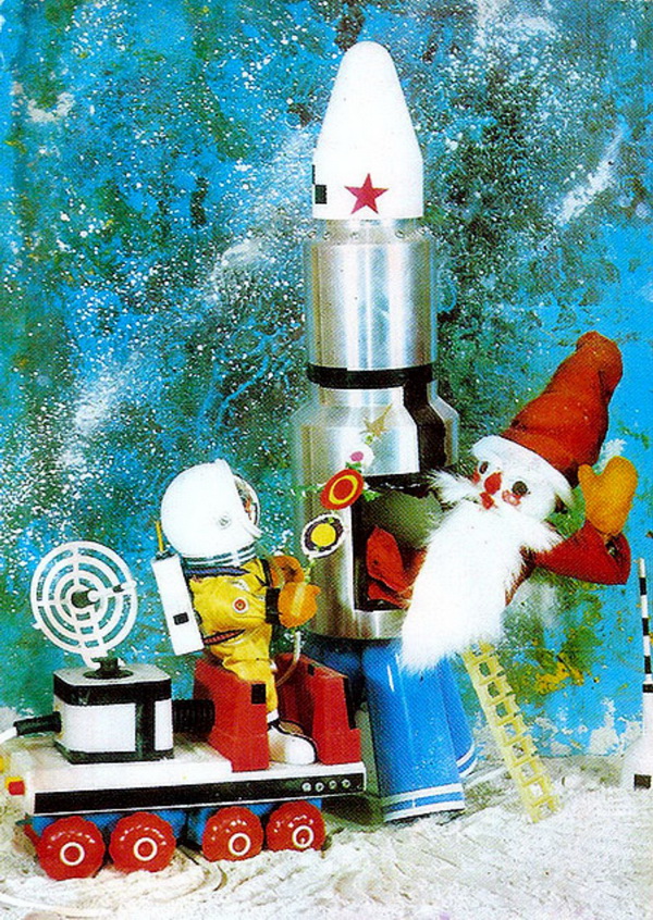 Новогодняя ретро открытка: Дед Мороз - космонавт